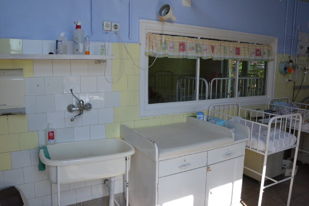 csecsemőosztály felújítása a Bethesda Gyermekkórházban